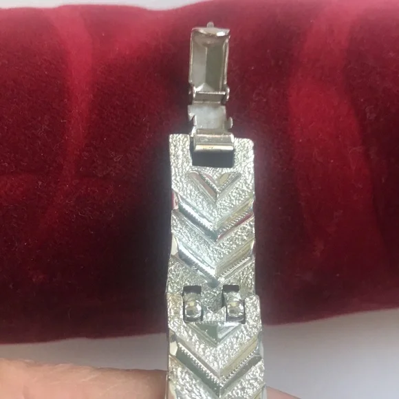 Silver tone bracelet Sarah Coventry - Picture 2 of 7